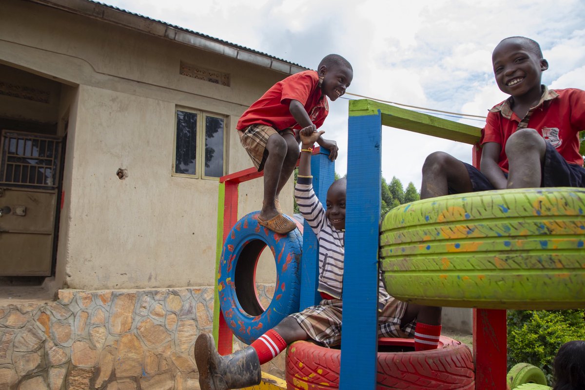 CALI UGANDA (@caliuganda) on Twitter photo From discarded tyres to a vibrant eco-playground <a href="/arinaitwehannah/">Hannah Arinaitwe</a>’s creativity and heart have brought joy and smiles to Kisima Junior School!
At CALI, we are proud to stand with changemakers like her, turning sustainability into happiness and building a brighter, greener future From discarded tyres to a vibrant eco-playground <a href="/arinaitwehannah/">Hannah Arinaitwe</a>’s creativity and heart have brought joy and smiles to Kisima Junior School!
At CALI, we are proud to stand with changemakers like her, turning sustainability into happiness and building a brighter, greener future