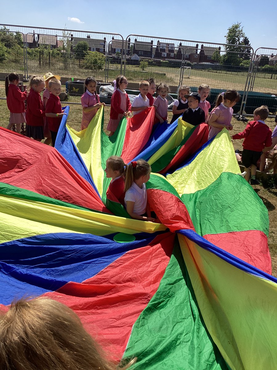 Elm Class (@tiselmclass) on Twitter photo Lots of collaboration and exploration at playtime. We learnt a new parachute game called ‘washing machine’ from Miss Henton 😍 <a href="/TownvilleIS/">Townville Academy</a> Lots of collaboration and exploration at playtime. We learnt a new parachute game called ‘washing machine’ from Miss Henton 😍 <a href="/TownvilleIS/">Townville Academy</a>
