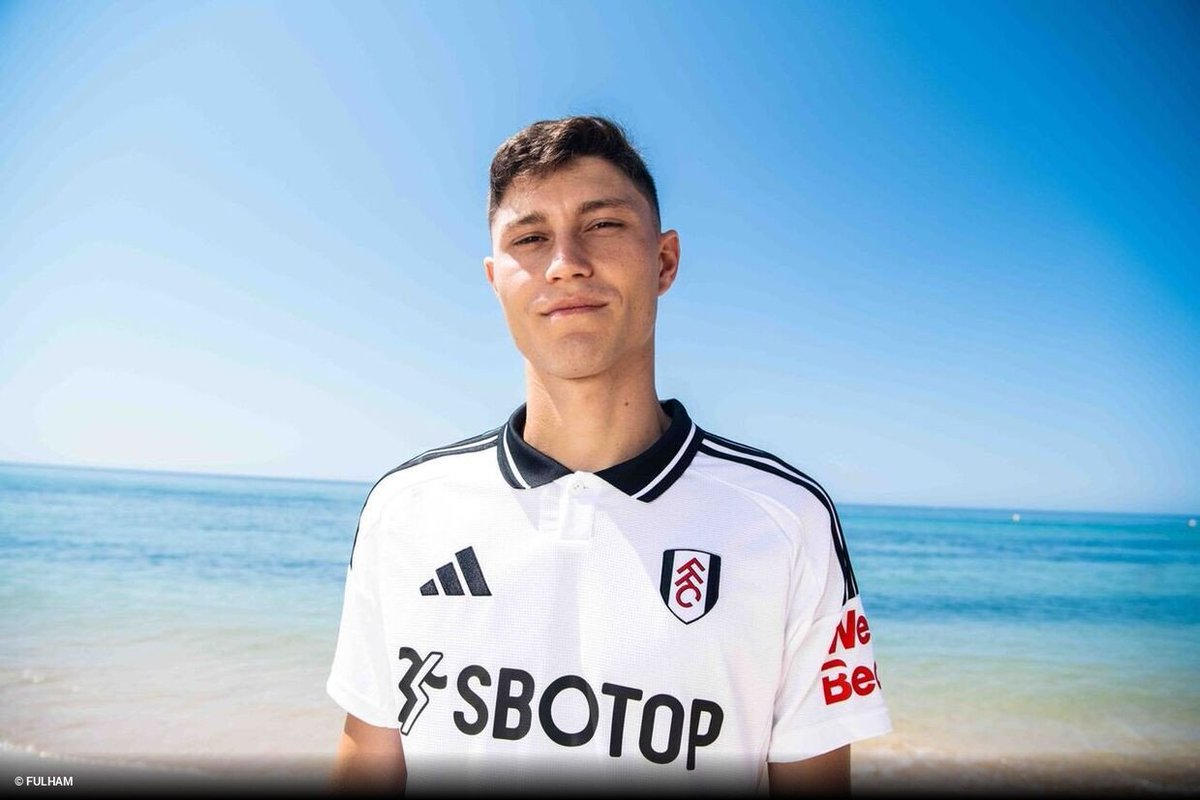 GolaTV (@golatvv) on Twitter photo 🚨ÚLTIMA HORA🚨
💼Fulham y Rayo Vallecano en negociaciones por Jorge Cuenca💼
🖇️La "franja" plantea la opción de una cesión con opción a compra🖇️
💭El club inglés solo valora un traspaso💭
(<a href="/Arturo37882/">Arturo Díaz</a>) 🚨ÚLTIMA HORA🚨
💼Fulham y Rayo Vallecano en negociaciones por Jorge Cuenca💼
🖇️La "franja" plantea la opción de una cesión con opción a compra🖇️
💭El club inglés solo valora un traspaso💭
(<a href="/Arturo37882/">Arturo Díaz</a>)