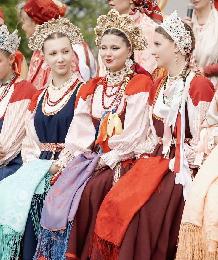 Russian girls in folk clothing.
