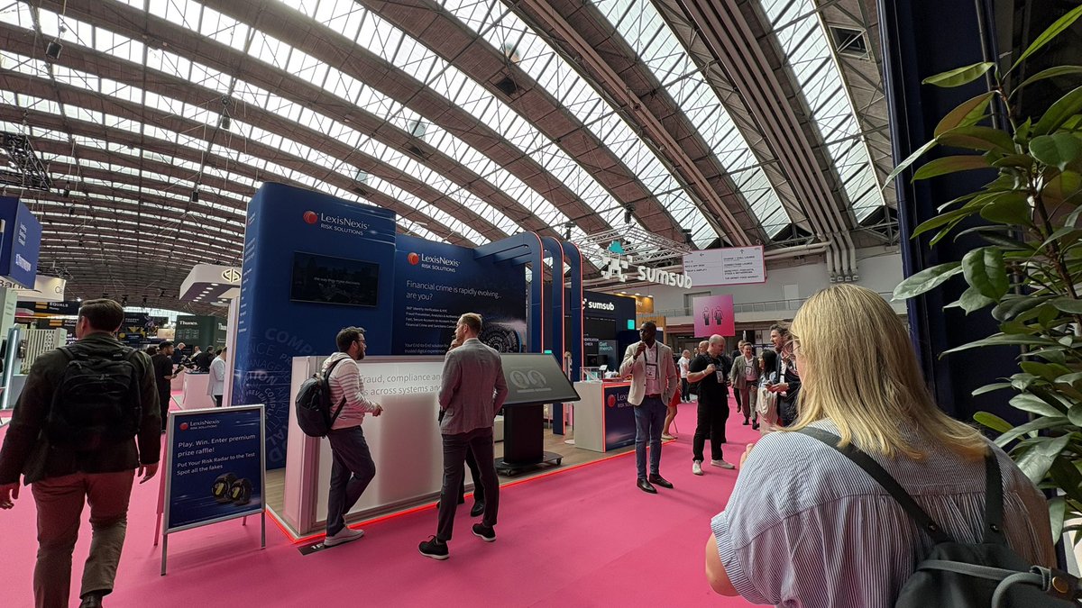 Fintech Switzerland (@fintechch) on Twitter photo We’re here at Money20/20! Catch our CEO Christian König & Head of Digital Campaigns ChengMun Kok visiting the show floor. Spot them? Say hi!
Interest to speak with us at Money20/20? Email us at partners@fintechnews.sg
#Money2020EU #Money2020 #fintech #event <a href="/money2020/">Money20/20</a> We’re here at Money20/20! Catch our CEO Christian König & Head of Digital Campaigns ChengMun Kok visiting the show floor. Spot them? Say hi!
Interest to speak with us at Money20/20? Email us at partners@fintechnews.sg
#Money2020EU #Money2020 #fintech #event <a href="/money2020/">Money20/20</a>