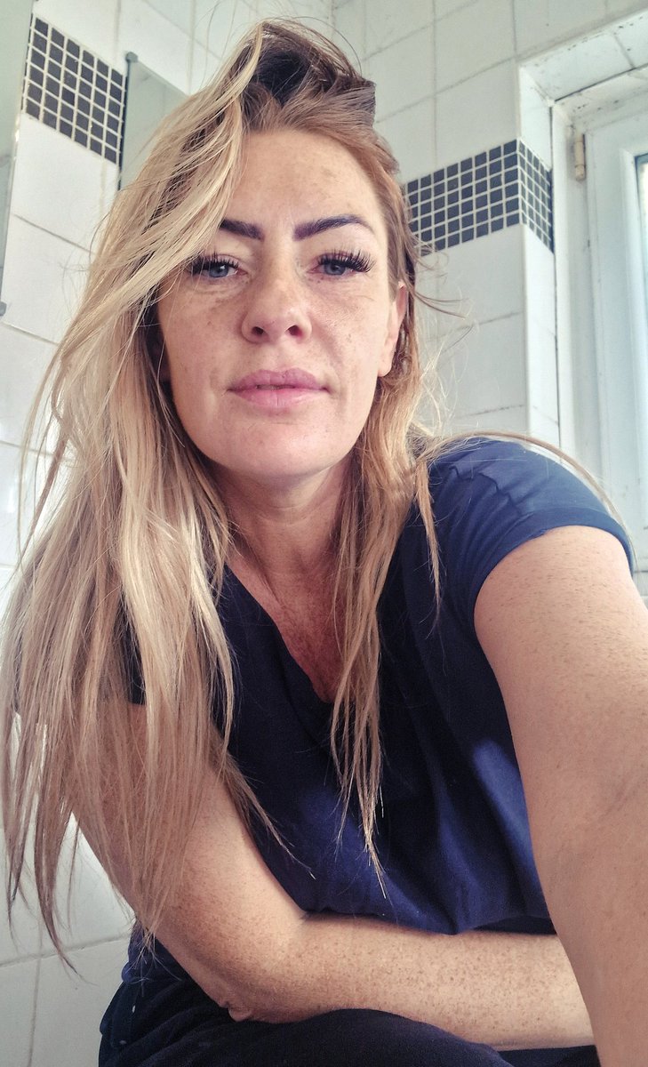 MrsBmilfxx's tweet photo. Wakey wakey bitches...I need my coffee!! 💸☕️
#Iwokeuplikethis #morningface
Goddess Femdom Findom Fetish Milf Submissive Paypig Finsub Slave paysub feet foot soles toes nylon lingerie boots cashmeet coffee errands spoonspig leather worship mistress superior https://t.co/qNuuG1xKFe