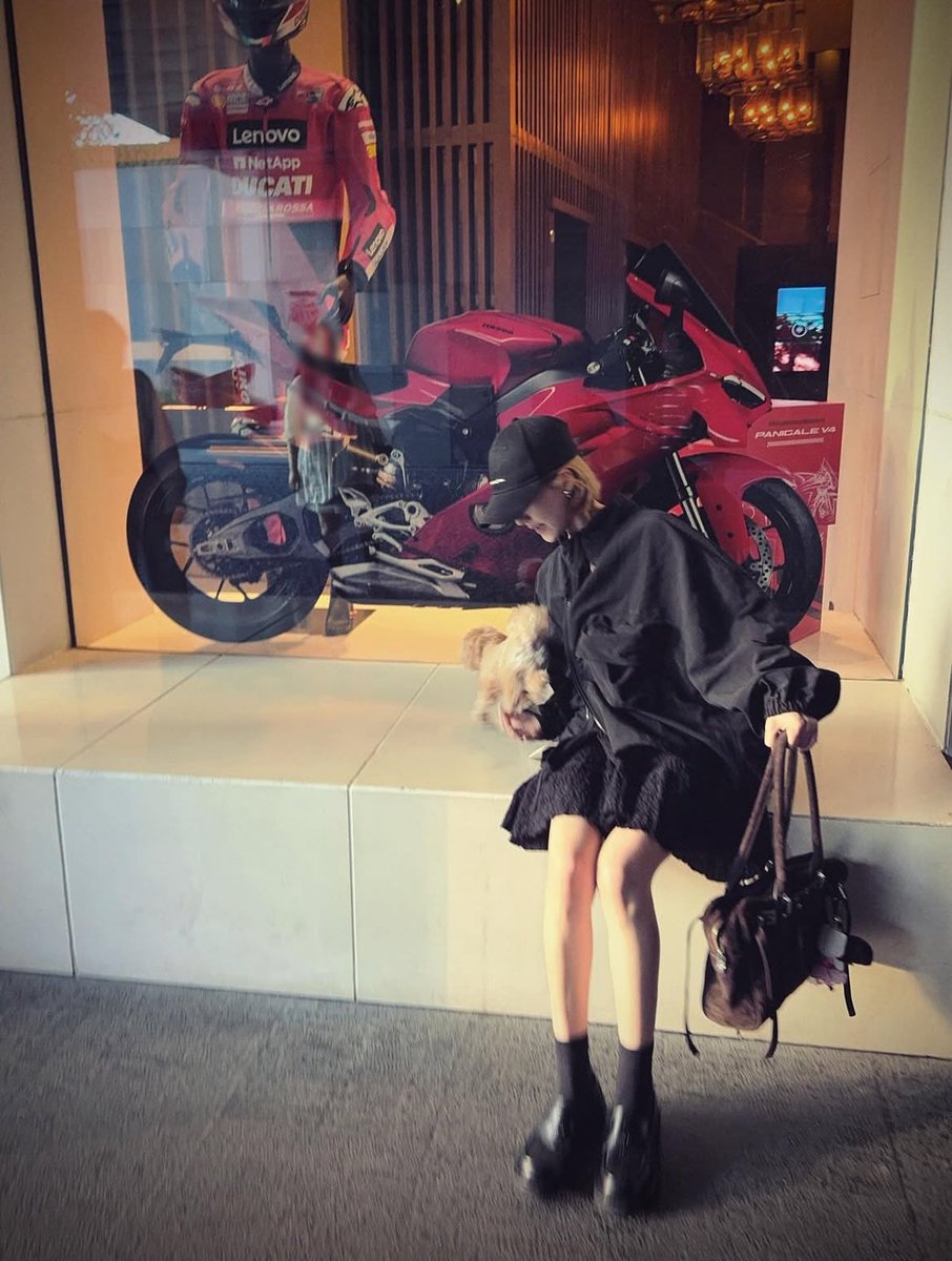 ช่วงพักผ่อนของยัยน้อง🖤