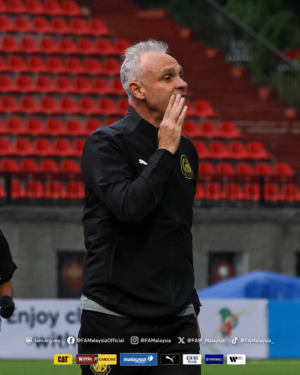 Separuh Masa

Perlawanan Antarabangsa Tier 1 Tri Nations  • Selasa, 3 Jun 2025

BHUTAN 🇧🇹 1-2 🇲🇾 MALAYSIA

⚽ Yeshi Bidha 24’
⚽ Intan Sarah Anisah 29’ Ainsyah Murad 45’+5’

#FAM #HarimauMalaya #MalayanTigress