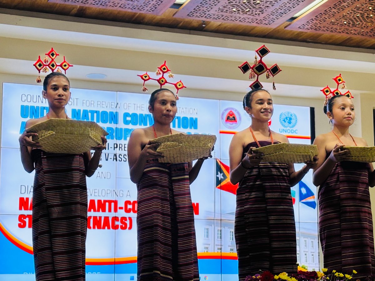 annika_wythes's tweet image. 🇹🇱 Strengthening anti-corruption in #TimorLeste!

🔹 30 May: 120+ stakeholders united for the Dialogue on Timor-Leste’s National Anti-Corruption Strategy #NACS

@UNODC_SEAP  is proud to support 🇹🇱 #UnitedAgainstCorruption

🙏🏻 @cactimorleste @cactimor