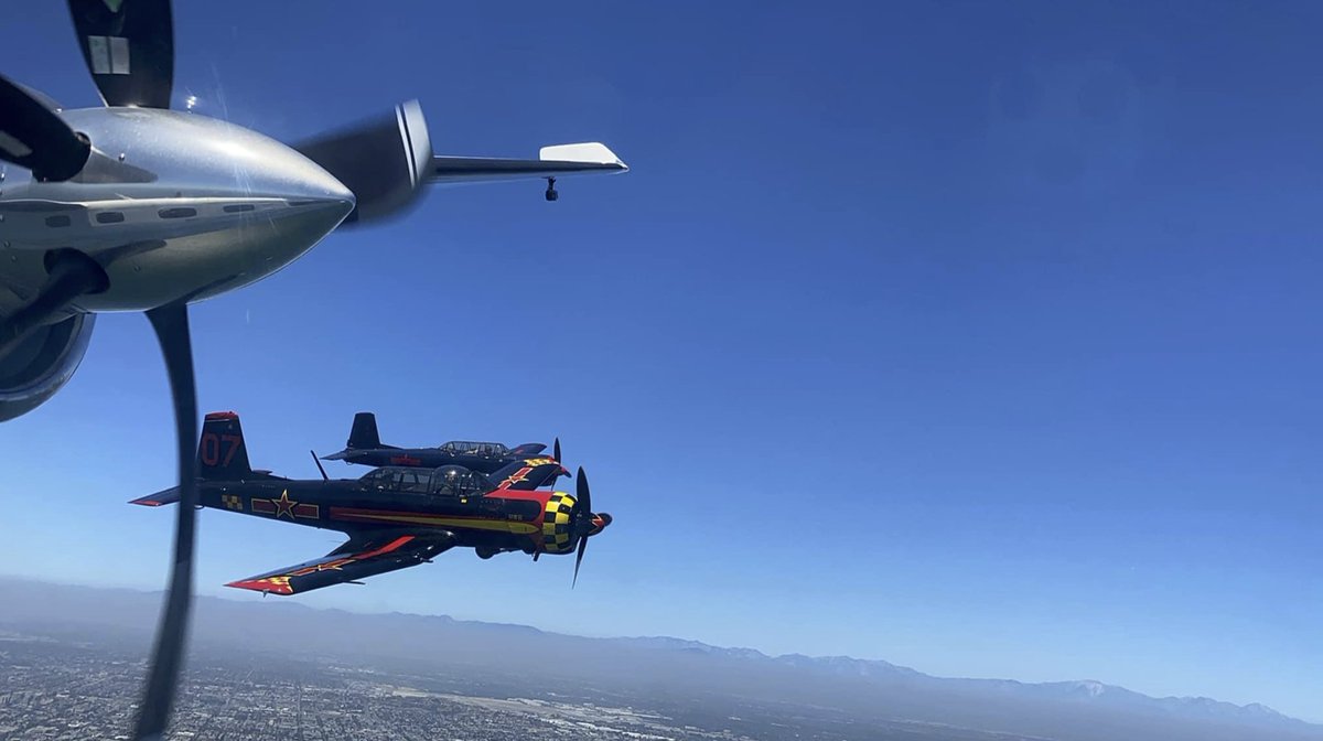 ✈️🌎 The Tiger Squadron soared alongside Robert DeLaurentis as he made his triumphant return, embodying the spirit of camaraderie and adventure! These brave pilots not only escorted him home but also symbolized the unity of aviators dedicated to a common cause—promoting peace and