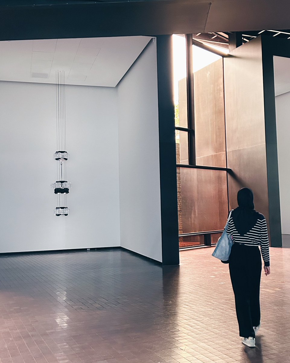 kamania17's tweet photo. Museum date with Namjoonie
#ARSD
#ARSDinJune
#ARMYSelcaDay https://t.co/WUgKlZbnhp