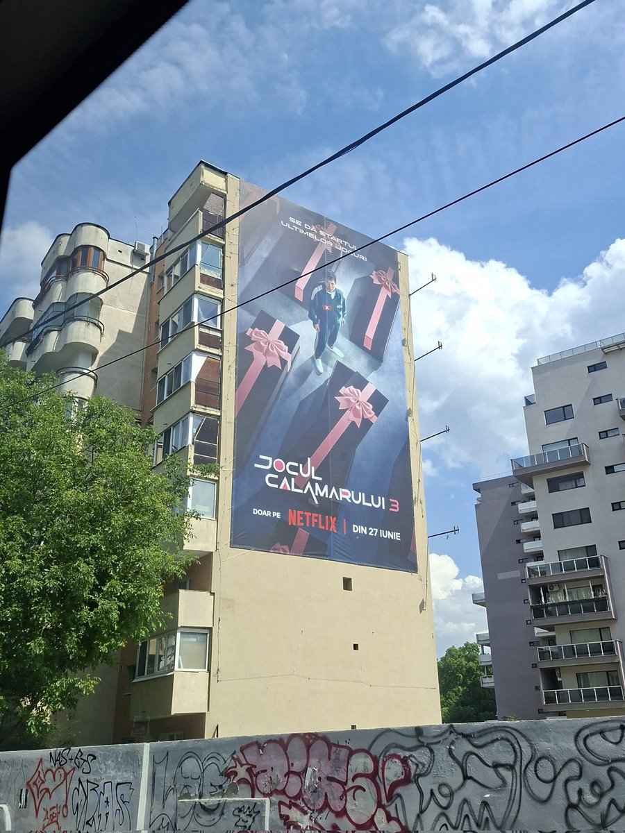 look what i saw on the way home