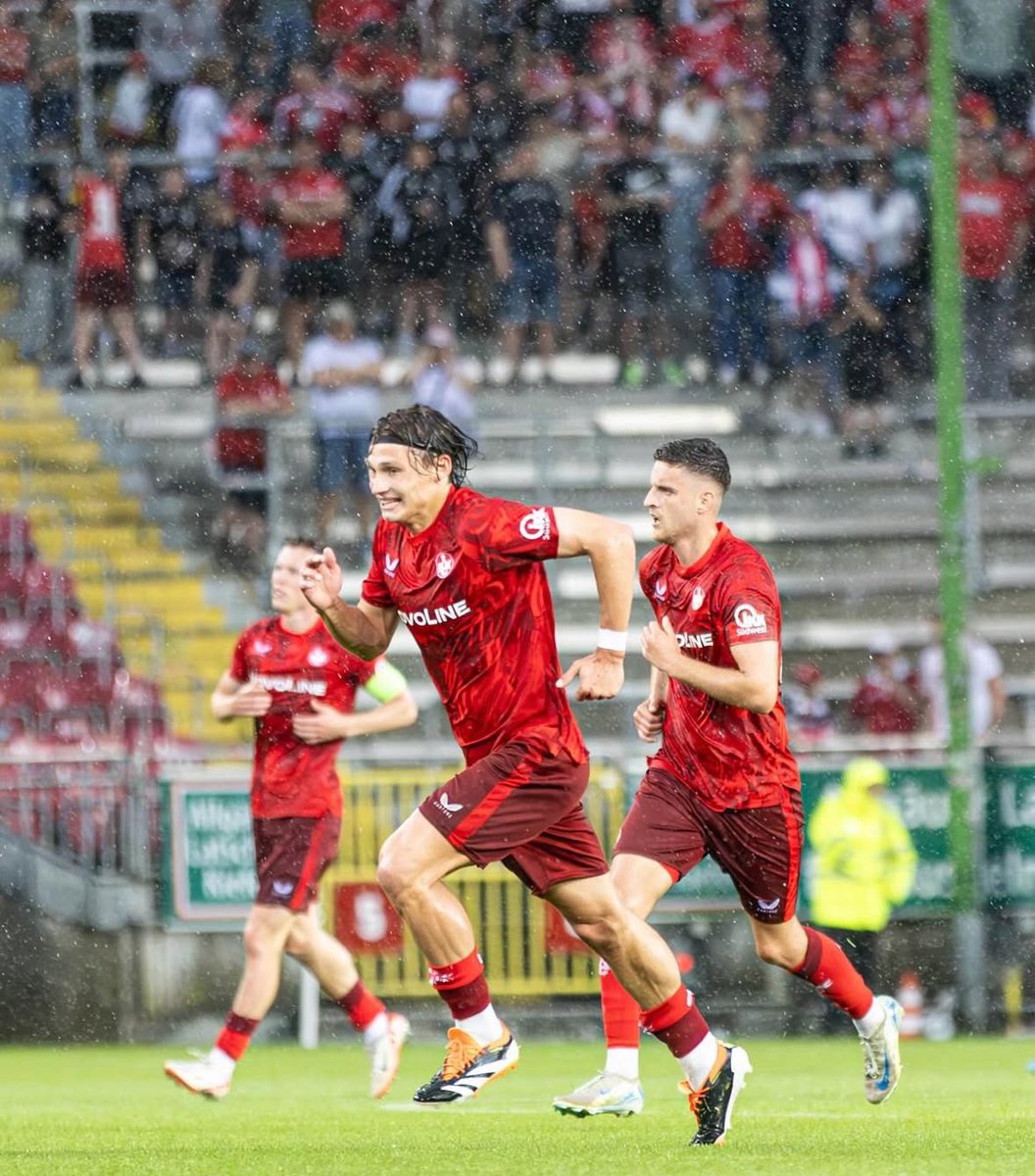 1. FC Kaiserslautern NEWS tweet media