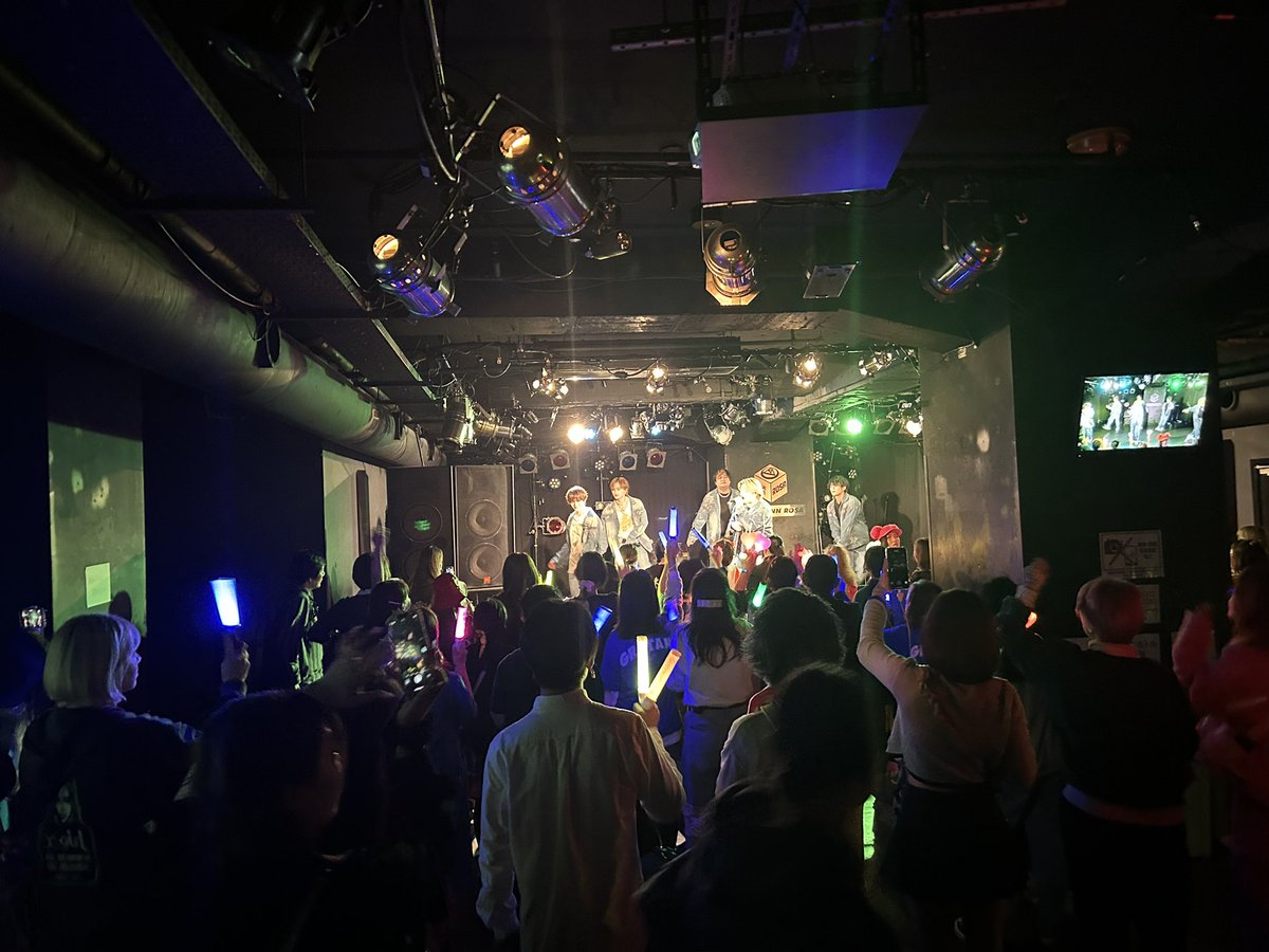 グランツ初ワンマンライブ‼️

初々しくも熱く素晴らしいライブでした👍

#grants