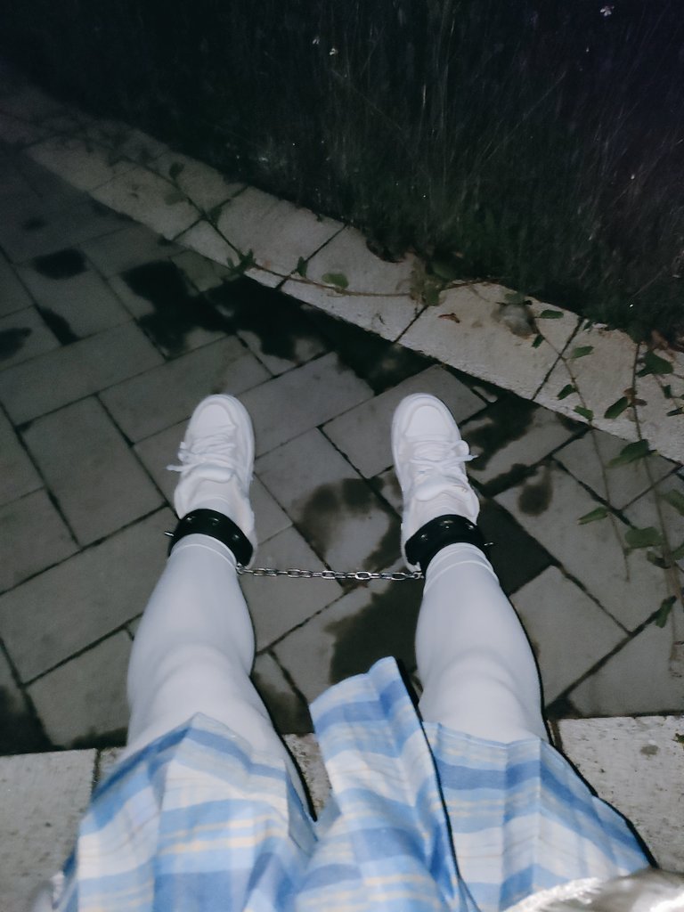 bdsm0898's tweet photo. 又出来啦
#自缚 #白裤袜 #jk #户外 #捆绑tk https://t.co/JlYyxFdzdT