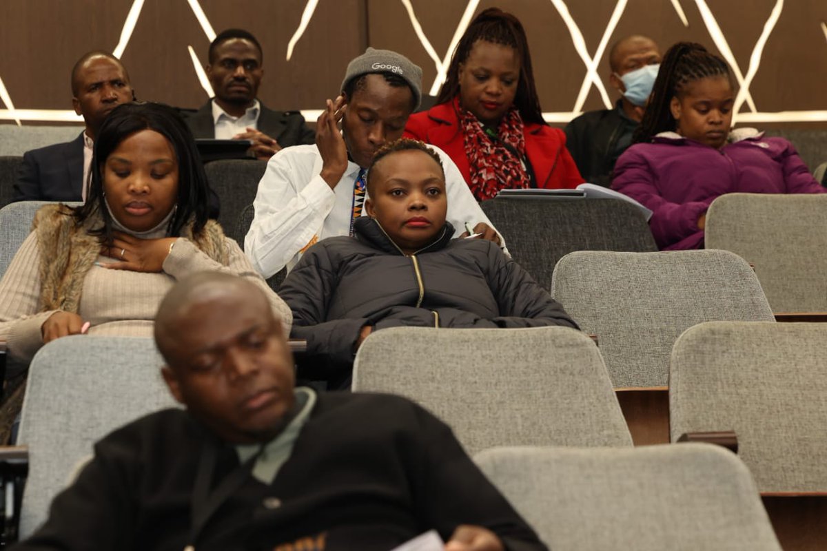 StatsSA's tweet photo. 📸 GDP growth subdued in the first quarter. The Statistician-General, Risenga Maluleke, released the Q1:2025 Gross Domestic Product (GDP) results at a media briefing, in Tshwane.

Read more here: https://t.co/AgqI5ds5WS

#StatsSA #ZAeconomy #ZAGDP #GovZAUpdates https://t.co/6iHmDLNVMr