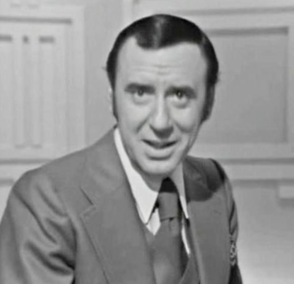 Tres décadas de la marcha del maestro del periodismo en estado puro: don Joaquín Prat 
<a href="/PratSandberg/">Joaquín Prat</a>