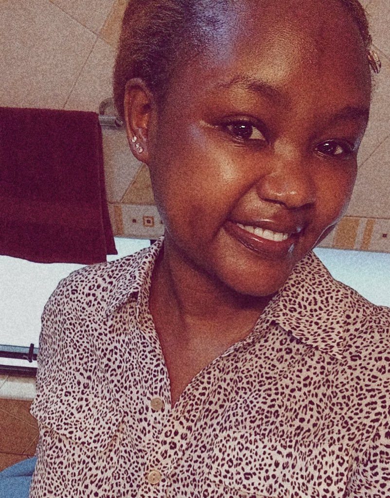 Asamoh_'s tweet photo. We should #BanFilters 🤣🤣🤣🤣🤣 https://t.co/gIDaX7WHjD