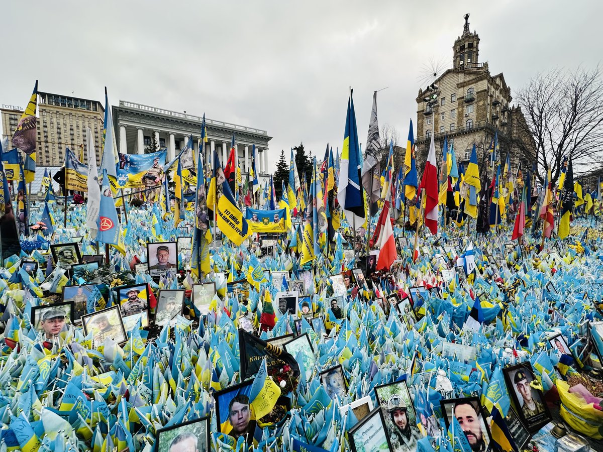 Russia is playing the same game it did in Istanbul back in 2022—pretending to negotiate while making ultimatums &amp; impossible demands that would mean Ukraine’s capitulation.

This is simply a tactic to buy time.

🧵