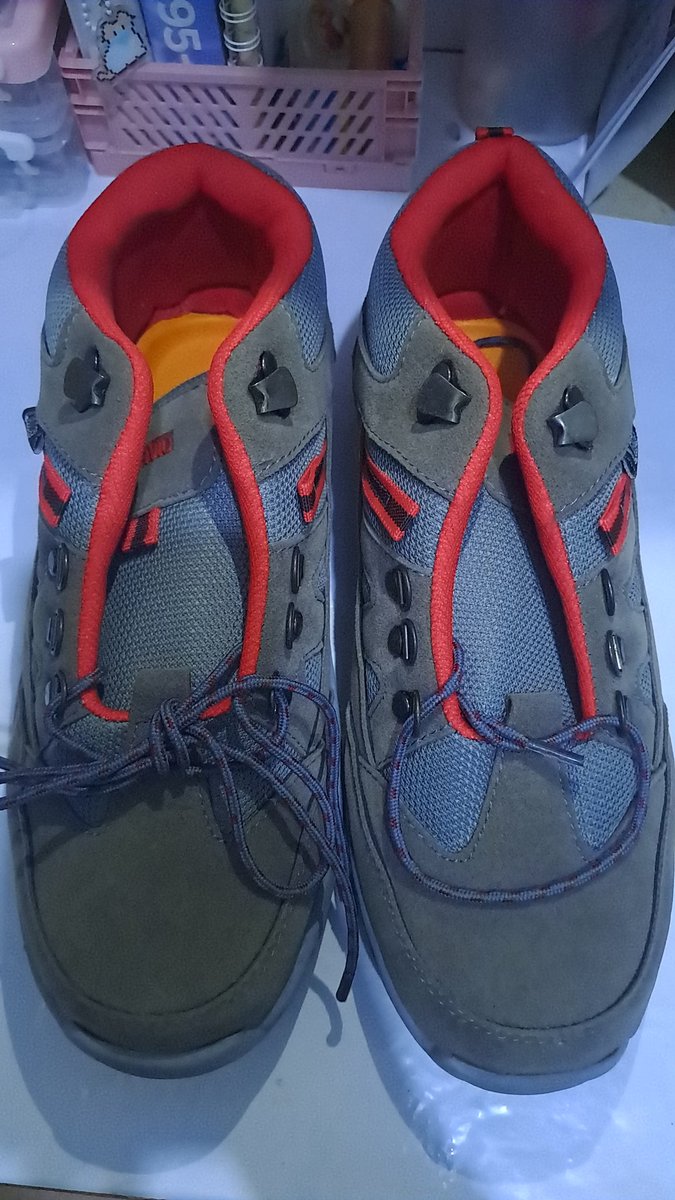 bavkburnerrr's tweet photo. @clownmulfand yuk nder sepatu lavio geneva uk 39 masih baru banget belum dipakai https://t.co/uzUdTvPcaq