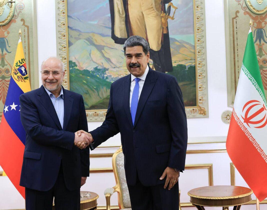 🔴 Irán y Venezuela refuerzan alianza estratégica

 ✔️ El presidente de Venezuela, Nicolás Maduro, se reunió este lunes con el presidente de la Asamblea Consultiva Islámica de Irán, Mohammad Bagher Ghalibaf, con quien abordó «avances de los acuerdos suscritos por ambos países