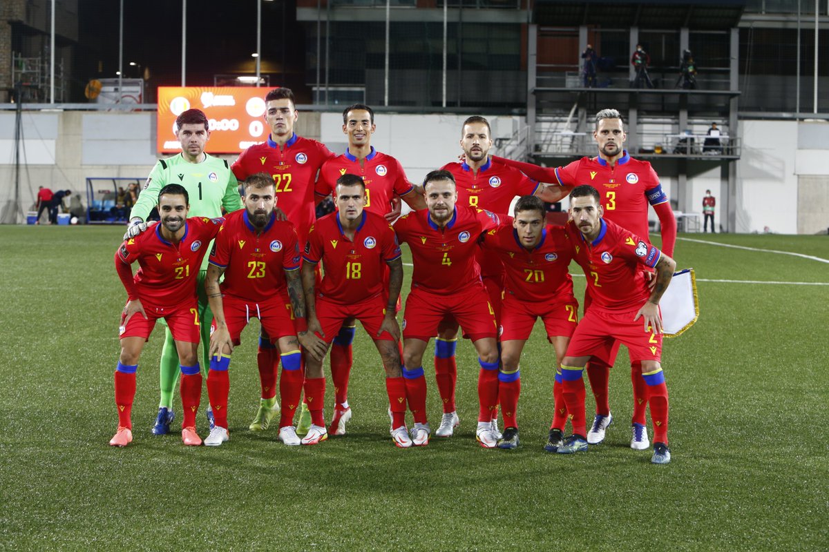 🇦🇩 Aquest va ser el nostre últim 11 inicial contra Anglaterra 🏴󠁧󠁢󠁥󠁮󠁧󠁿
🤔 Vols saber quin serà el següent?

➡️ Vine aquest dissabte al RCDE Stadium i viu el partit en directe! 💪

🎟️ Entrades a: tickets.oneboxtds.com/FAF/select/245…

#️⃣  #SomAndorra