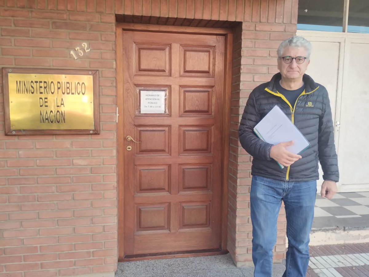 Hoy efectué una denuncia en la Fiscalía Federal de Dolores, vinculada con #PAMI, para que se investigue la disminución y quita de cápitas asignadas al Hospital de Villa Gesell, lo que causa un grave perjuicio a las arcas municipales.