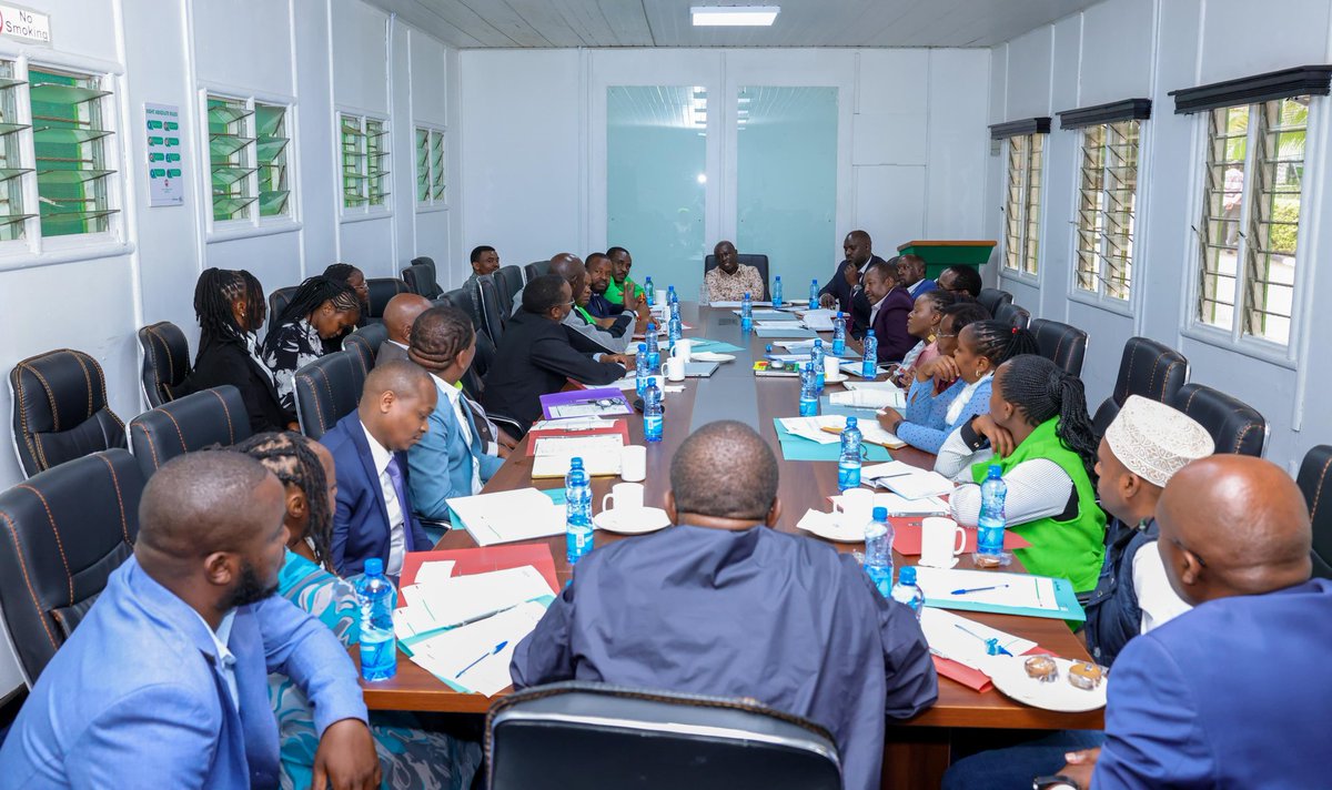 DCP_Democracy's tweet photo. At the Party Headquarters, the DCP Party Leader H.E. @rigathi, EGH led the party National Executive Committee in its inaugural meeting since the unveiling of the Party. https://t.co/jqHqCPuo7F