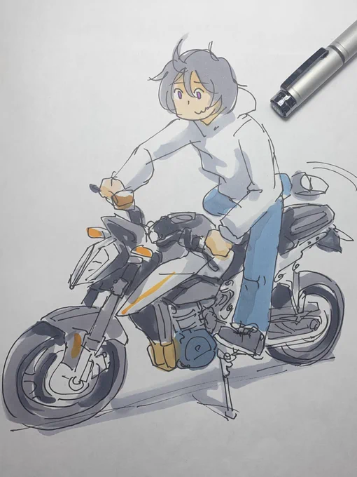 スタンドは払ってから跨るって学校では習いましたな。 これ、スタンド立てたままステップに乗って跨るの怖くてできない。