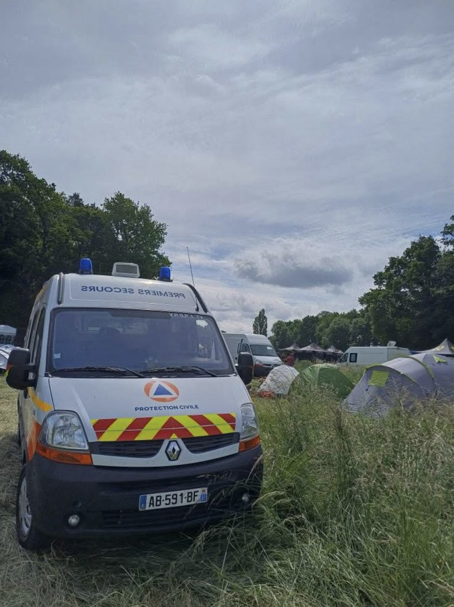 Protection Civile (@proteccivilefr) on Twitter photo 🙌 Ce week-end, nos bénévoles étaient mobilisés partout en France :
🏆 Finale Ligue des Champions – <a href="/PCParisSeine/">Protection Civile Paris Seine</a>
🎶 Festival Jardin du Michel – <a href="/Protec54/">Protection Civile 54</a>
🎧 Rave Party – Protection Civile de l'Orne
🙏 Bravo à tous pour votre engagement sans faille, en toutes circonstances ! 🙌 Ce week-end, nos bénévoles étaient mobilisés partout en France :
🏆 Finale Ligue des Champions – <a href="/PCParisSeine/">Protection Civile Paris Seine</a>
🎶 Festival Jardin du Michel – <a href="/Protec54/">Protection Civile 54</a>
🎧 Rave Party – Protection Civile de l'Orne
🙏 Bravo à tous pour votre engagement sans faille, en toutes circonstances !