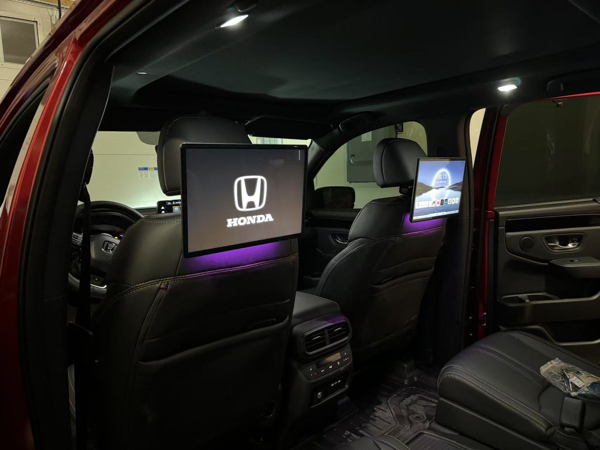 cardvdfactory's tweet photo. 13.5 inch super slim Google licensed android rear seat entertainment system for Honda Pilot 2025 https://t.co/1XquAgHHBp