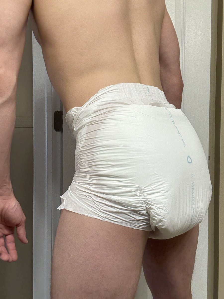 paddedboy469's tweet photo. Another messy morning. 💩 #gaydiaperboy #abdl #scat #messydiaper #diapermess https://t.co/R1YMFuEC31