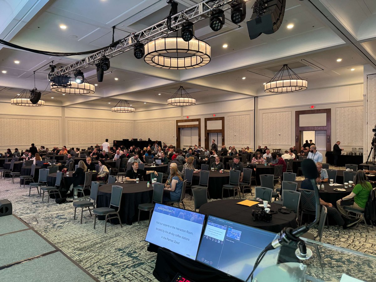 Eskocompany's tweet image. 🚀 Big things are launching at #EskoWorld! Stay tuned for exciting product updates and innovations we’re unveiling.  #EskoLaunch #InnovationUnveiled #PackagingTech