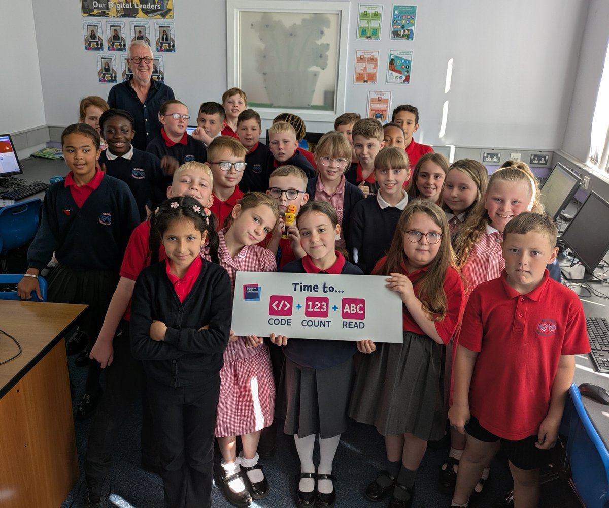 mulgrew_ciara's tweet image. A huge well done to the brilliant pupils of @seaviewps who have achieved so much this academic year through their #Scratch coding projects with the fantastic support of our dedicated #TimeToCode #volunteer #DigitalSkills @bitcni @CodeClub @DarrenBayliss_ ❤️👩💻❤️