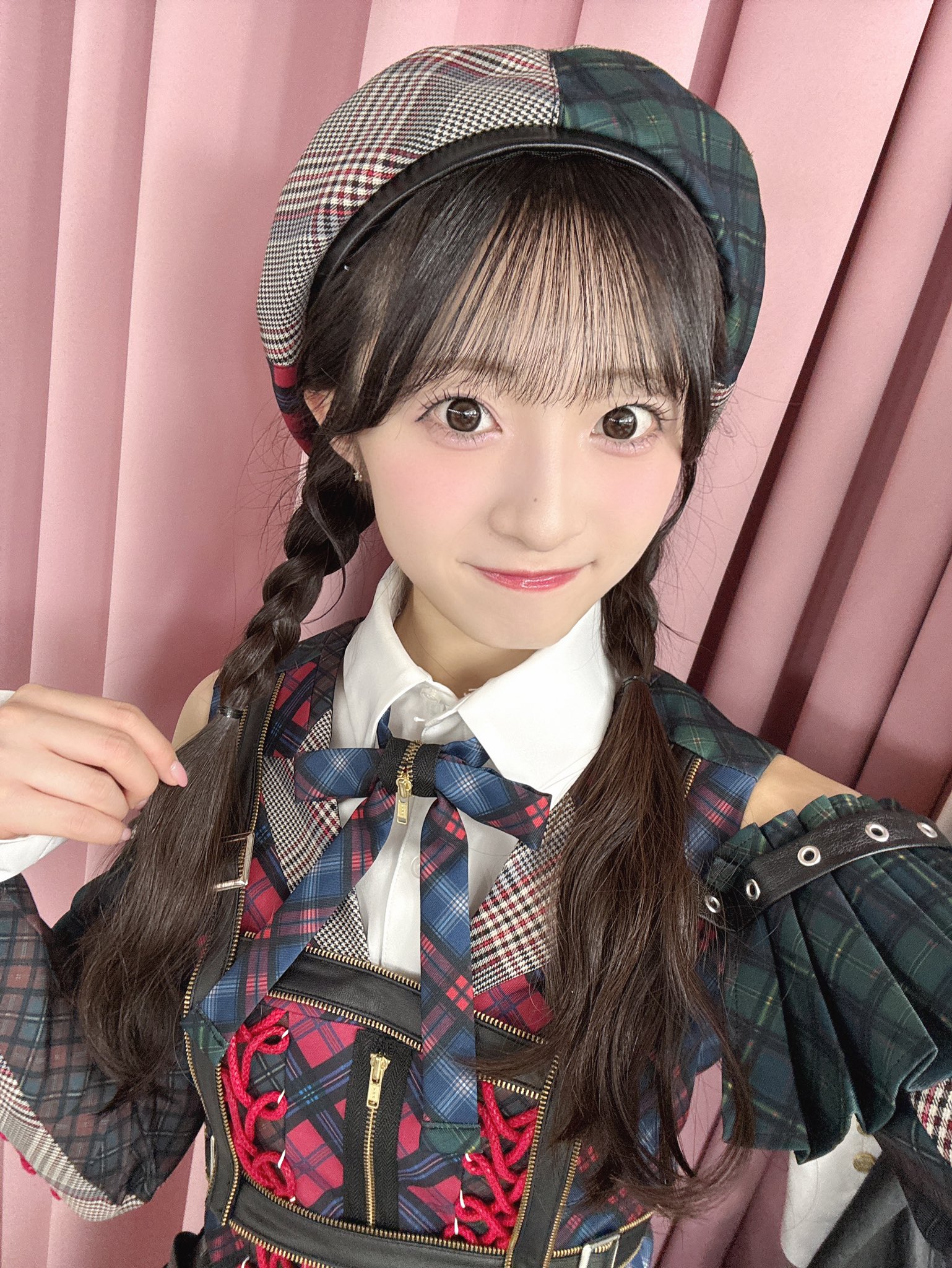 秋山由奈　AKB48 SPECIALくじ　ゆらゆらアクリルスタンド　6/28 秋山由奈 AKB48 SPECIALくじ ゆらゆらアクリルスタンド 6/28