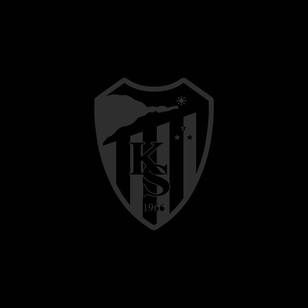 Tribünlerimizin sevilen isimlerinden ve Başiskele Kocaelisporlular Derneği Başkanı Engin Sönmez’in oğlu Ömer Sönmez’in vefat ettiği haberini büyük bir üzüntüyle öğrendik.

Ömer Sönmez’e Allah’tan rahmet; sevenlerine başsağlığı diliyoruz.