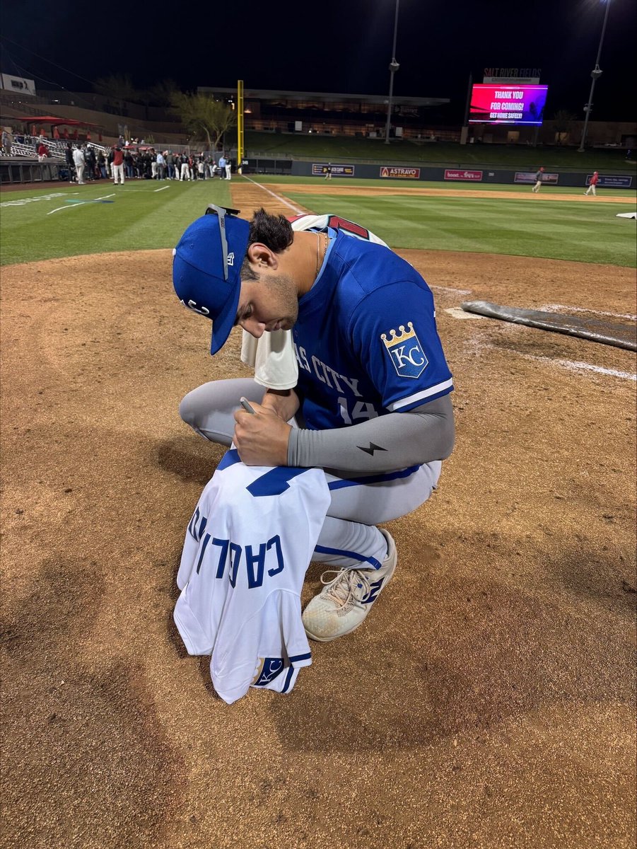 MLB Pipeline (@mlbpipeline) on Twitter photo Baseball's top power-hitting prospect, Jac Caglianone, is set to make his MLB debut for the <a href="/Royals/">Kansas City Royals</a> tonight, so we're giving away his autographed jersey!
Follow, repost and reply for your chance to win. Baseball's top power-hitting prospect, Jac Caglianone, is set to make his MLB debut for the <a href="/Royals/">Kansas City Royals</a> tonight, so we're giving away his autographed jersey!
Follow, repost and reply for your chance to win.