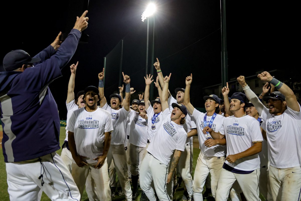 Impossible to reflect on the thrilling last four weeks of the @csumbbaseball season without bragging about the last 4️⃣ YEARS.

INSPIRED, PROUD and THANKFUL of the IMPACT our baseball program has had on our university, campus and local community.
