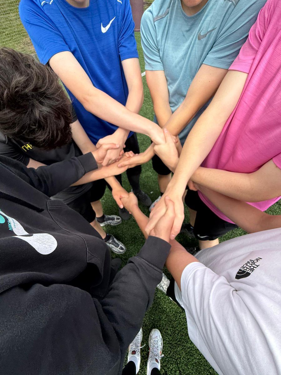 Miss White tweet media