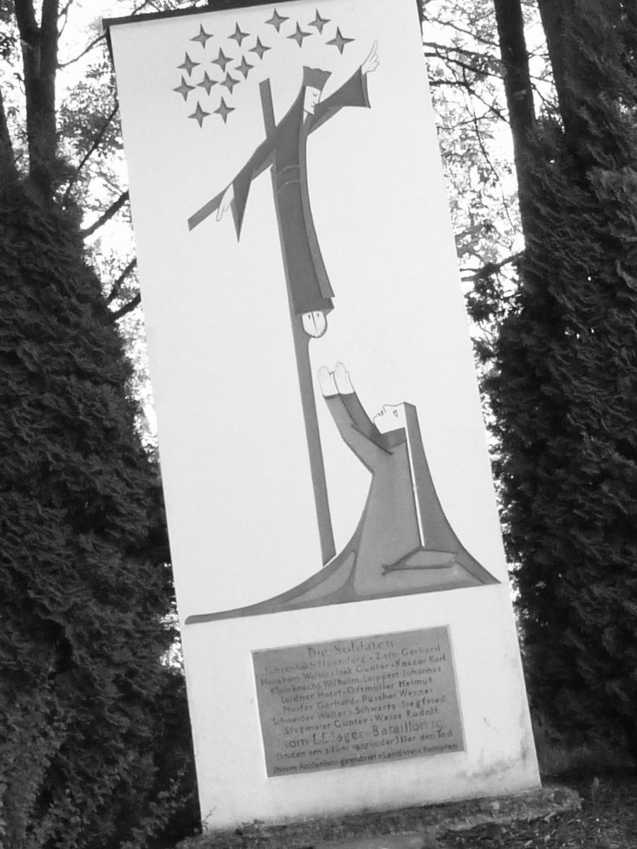 Heute Jahrestag des #IllerUnglück 
15 Rekruten des damaligen #Luftlandejägerbataillion19 kommen im Rahmen einer Ausbildung tragisch ums Leben.
Im Oktober 1957 auch Anlass zur Gründung des #Soldatenhilfswerk #unvergessen