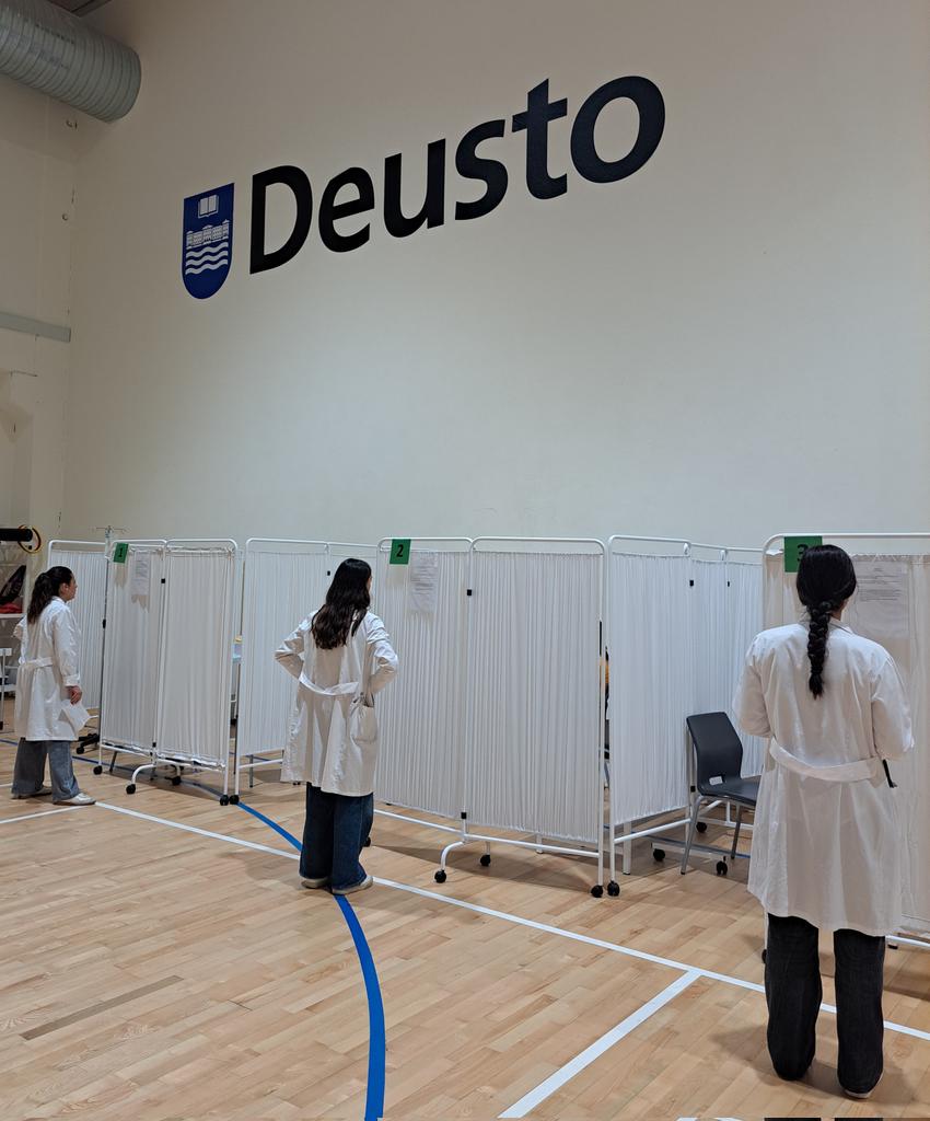 Eduardo Alvarez-Hornia (@eahornia) on Twitter photo Tarde de ECOE <a href="/deusto/">Universidad Deusto - Deustuko Unibertsitatea</a> Tarde de ECOE <a href="/deusto/">Universidad Deusto - Deustuko Unibertsitatea</a>