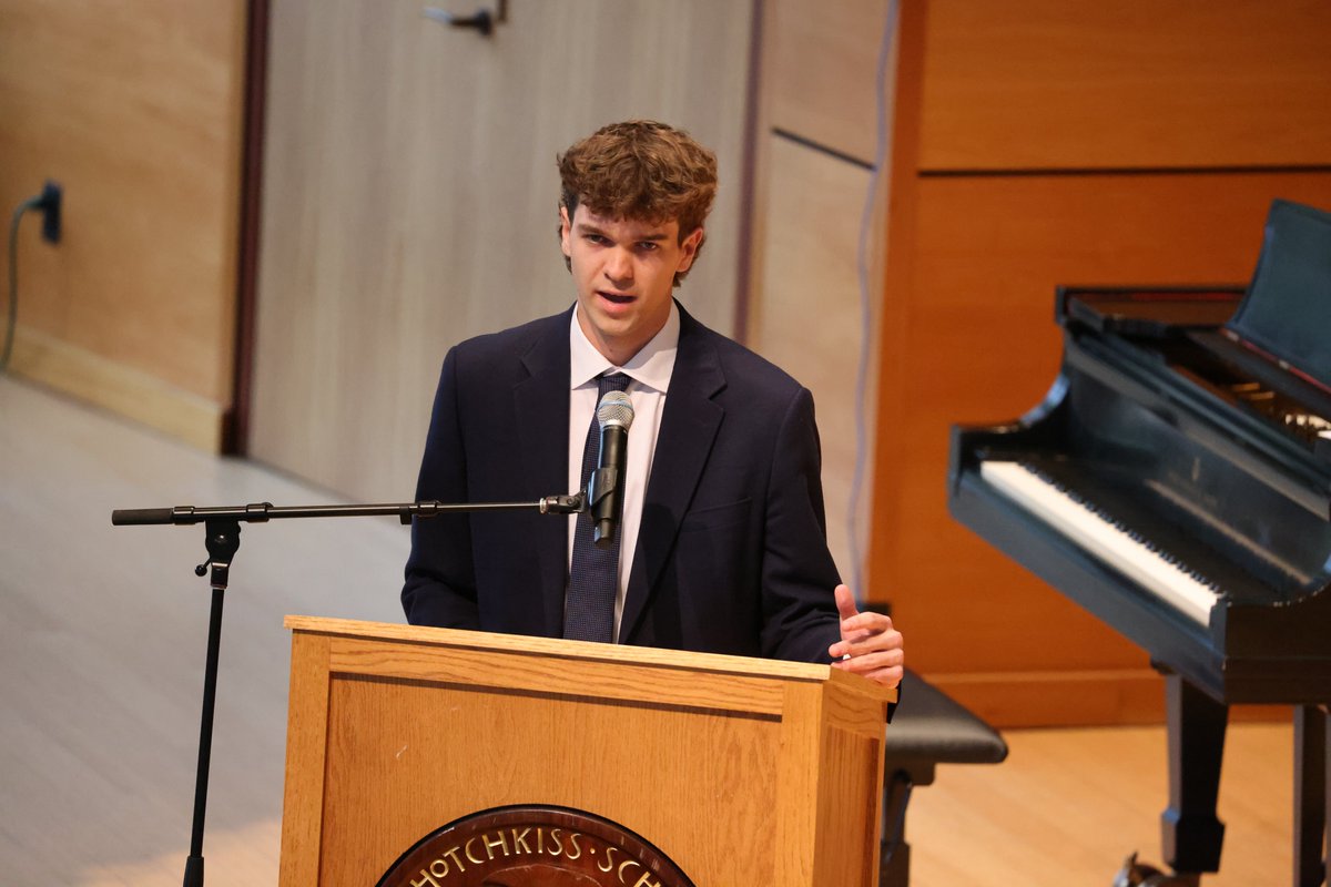 Last week, families and friends gathered on campus to enjoy music, memories, and awards leading up to #graduation. 
🏆 View the full list of Senior Awards: hotchkiss.org/post-page/~boa…
📸 See more photos from all graduation events: flickr.com/photos/hotchki…