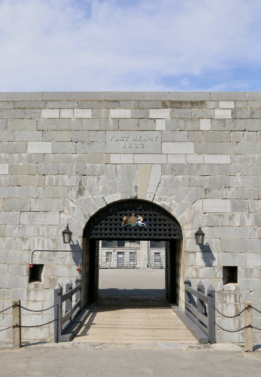 Fort Henry National Historic Site (@forthenry) on Twitter photo 🏳️🌈 Ce Mois de la Fierté et chaque mois, vous êtes invité·e·s ici.
Fort Henry est fier d’être un espace accrédité et accueillant pour les personnes 2ELGBTQI+ par Arc-En-Ciel Officiel <a href="/RainbowRegister/">Rainbow Registered | Arc-en-ciel Officiel</a>.
L’inclusivité n’est pas saisonnière. C’est qui nous sommes. 🏳️🌈 Ce Mois de la Fierté et chaque mois, vous êtes invité·e·s ici.
Fort Henry est fier d’être un espace accrédité et accueillant pour les personnes 2ELGBTQI+ par Arc-En-Ciel Officiel <a href="/RainbowRegister/">Rainbow Registered | Arc-en-ciel Officiel</a>.
L’inclusivité n’est pas saisonnière. C’est qui nous sommes.