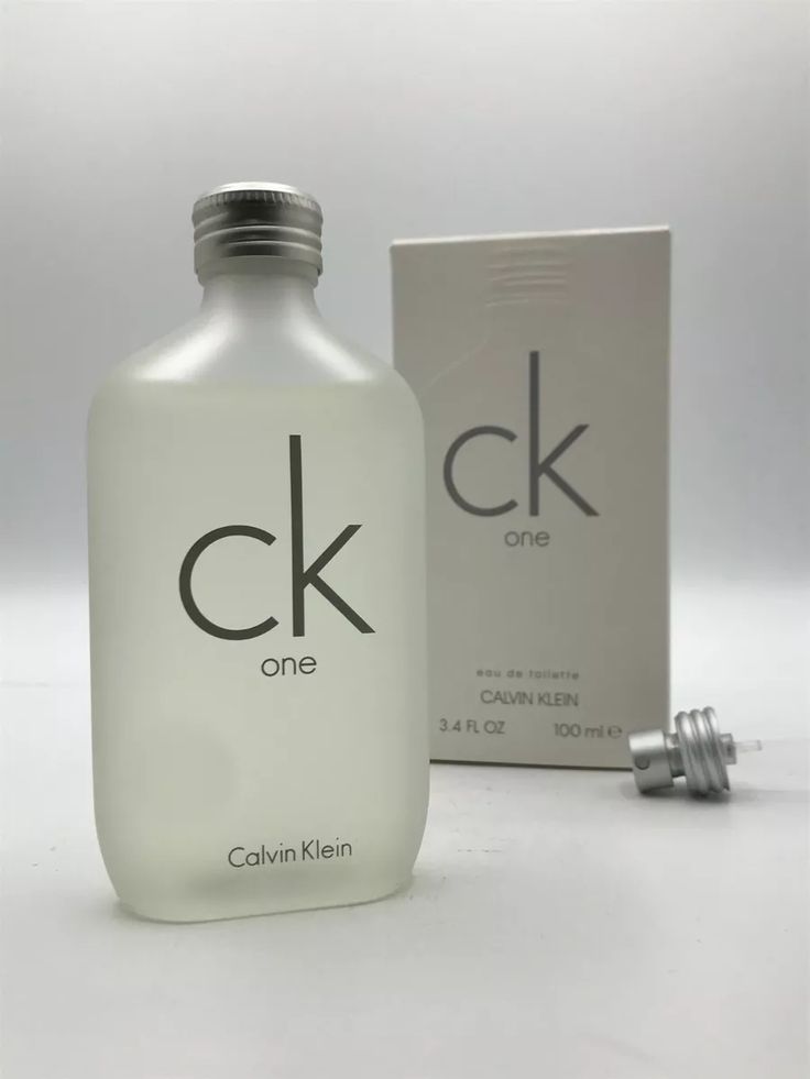 miaudosachados's tweet photo. 💨 Clássico, limpo, inesquecível.
CK One da Calvin Klein por R$271 na Amazon.
Cheiro de "alguém especial acabou de passar por aqui".

🖤 https://t.co/GWptcVKnH5
#Perfume #CKOne #EstiloÉCheiro https://t.co/yAghwSOoRa