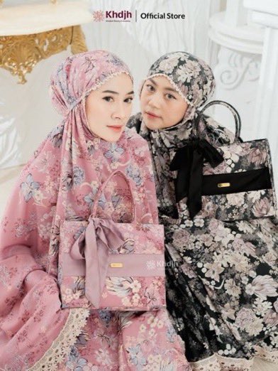 SpilOutfit's tweet photo. Mukena motif bunga renda cantik sekalii motif nya ga lebay renda nya bikin keliatan cantik💫

https://t.co/Y4I4RfaY2S https://t.co/mEdH5fL2Qt