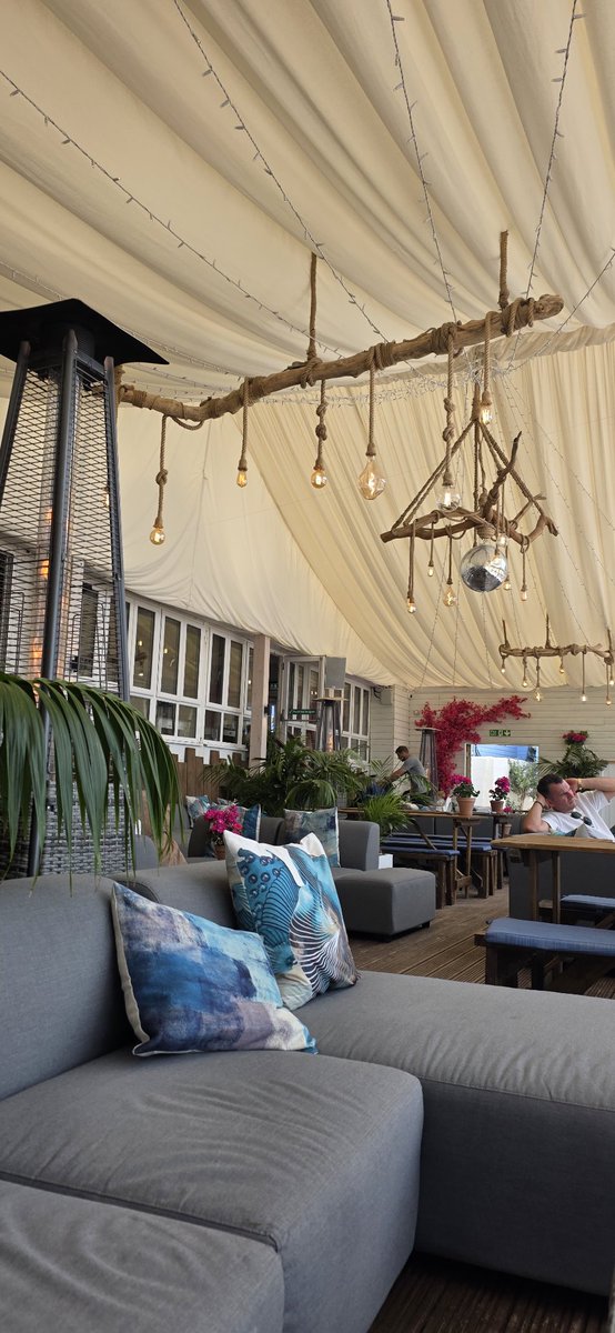 Producer Speechless tweet media