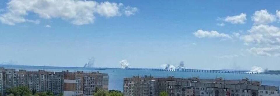 DevilFELLA 🇮🇹🥰🇺🇦 (@devilsball) on Twitter photo #KerchBridge 
🙏🙏🙏🙏🙏🙏🙏🙏🙏🙏🙏🙏🙏 #KerchBridge 
🙏🙏🙏🙏🙏🙏🙏🙏🙏🙏🙏🙏🙏
