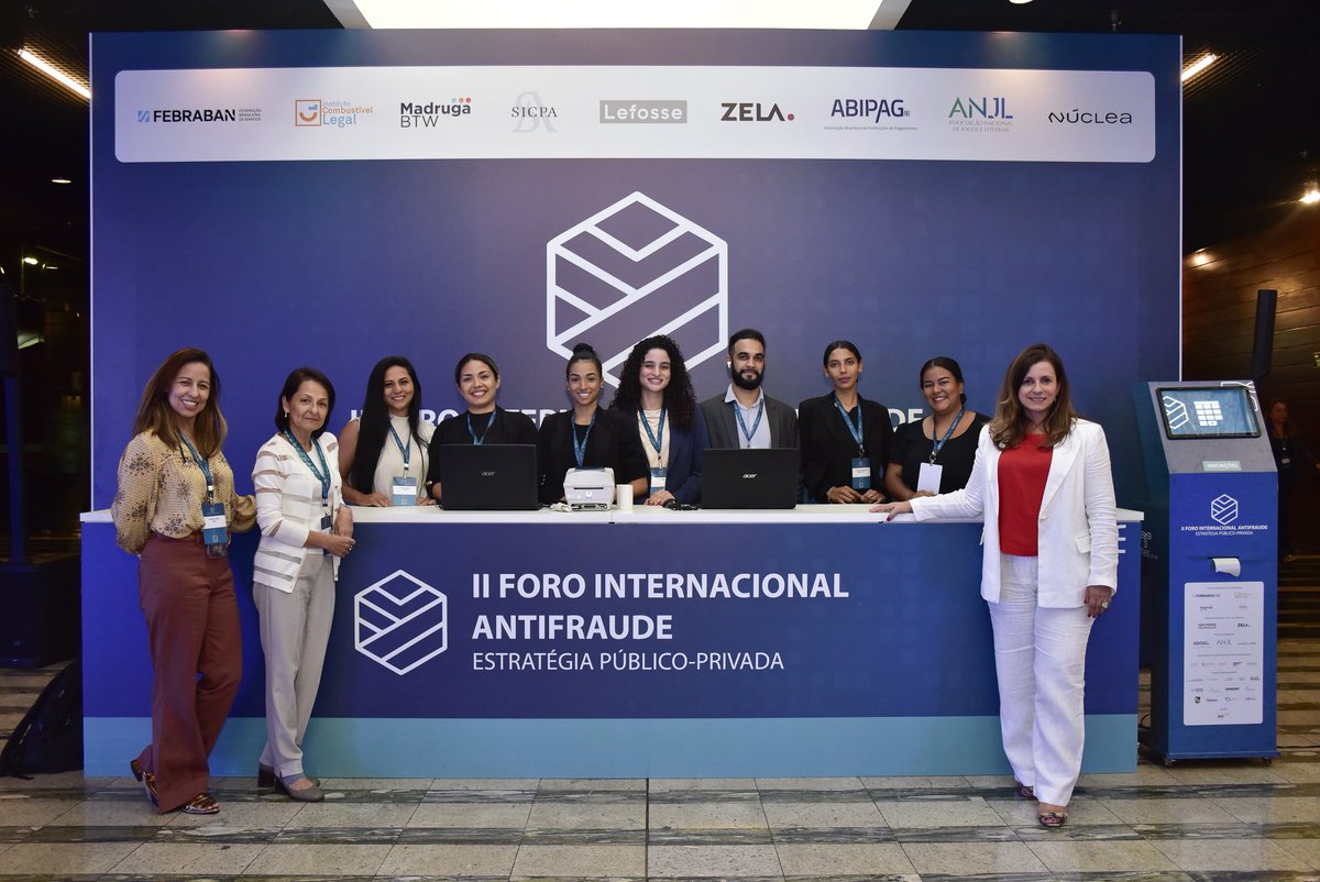 Georgia_Diogo's tweet photo. Tive a alegria e a honra de coordenar o planejamento e a organização do II Foro Internacional Antifraude, há exatos dois meses, em Brasília.

Mais do que um evento, esse encontro representou um espaço fundamental de diálogo, cooperação e construção coletiva. 

Seguimos! https://t.co/c0CyRZEUsp