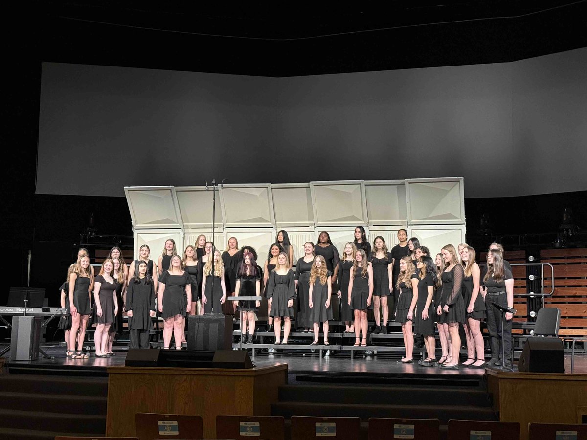 Even though the school year has wrapped, we’re still celebrating excellence. Congrats to the Heritage Middle School Choir for an incredible performance at the OMEA District 15 Contest— they earned straight ones for an outstanding performance!!