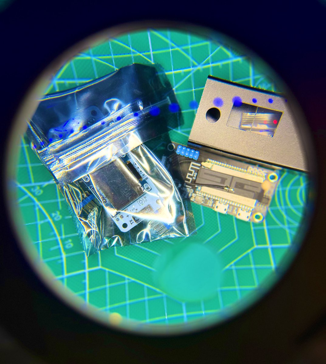 Q8ePiLOT's tweet photo. Just assembled a new OSTAR Multi-Mode Digital Voice Modem Hotspot.
- a gateway to DMR, D-Star, and System Fusion.
de 9K2KU ๐ฐ๐ผ
#HamRadio #AmateurRadio #IARU #UN #4U1A #ARCDXC #NASA #ARRL #AGDX #KARS #9K2RA #QRZ #9K2KU #DMR #C4FM #RemoteHams #DMRplus #freeDMR #TGIF #DroidStar #M17 #P25 #RRF #Hytera #DXEngineering #YEASU #KENWOOD #iCOM #MFJ #W2IHY #NCG_Company #COMET #Diamond_Antenna #GEOCHRON #AnyTone #powerwerx #Motorola #Heil #Radiosport #TelePost_inc #KUWAIT ๐ฐ๐ผ