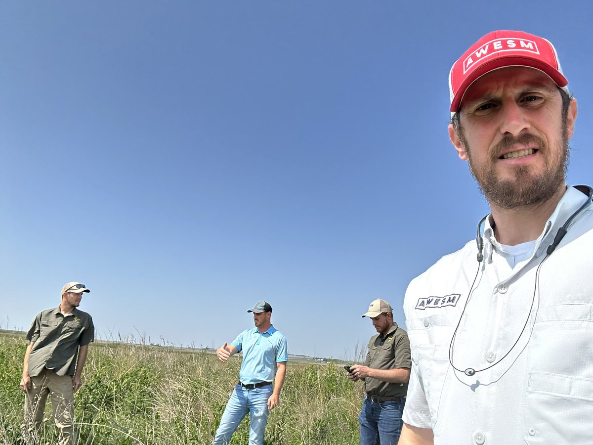 awesmlabdoc's tweet photo. Great day with @NEGameandParks, @Pheasants4ever & @USDA_NRCS prepping for the June 17th Field Day!
Landowner quote—“You know your ag lands are healthy when you see wildlife.”
Join us to see conservation + ag in action. 🌾🦌 #WorkingLands #ConservationInAction https://t.co/gvgWC4EhRH