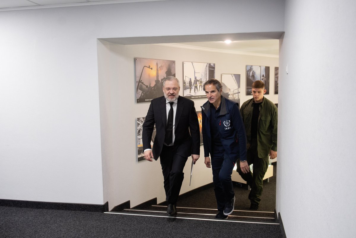 G_Galushchenko's tweet image. Only a licensed Ukrainian operator can ensure compliance with safety standards at a nuclear facility. The Zaporizhzhia Nuclear Power Plant must be deoccupied and returned under the full and sovereign control of Ukraine.
Grateful to @RafaelMGrossi and @IAEAorg for continued…