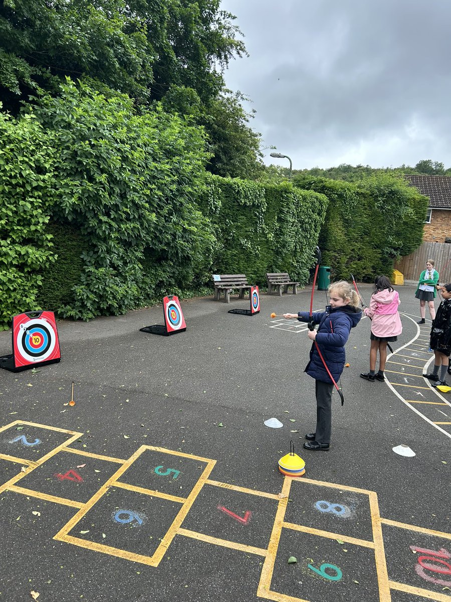 Today we had some archery practice taking place during break and lunch time - this is part of our personal development offer as we look to offer wider opportunities for our pupils! 🏹
