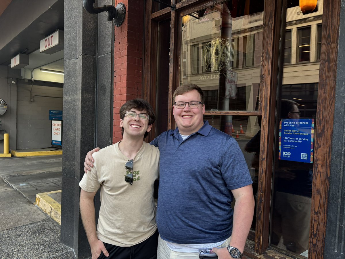Got the honor of meeting my <a href="/GoldenHourES/">☀️Golden Hour Esports☀️</a> Co-Caster <a href="/wip_nutty/">Nate</a> yesterday! Fantastic individual, had a great time, and I'm looking forward to more casts in the very near future!
